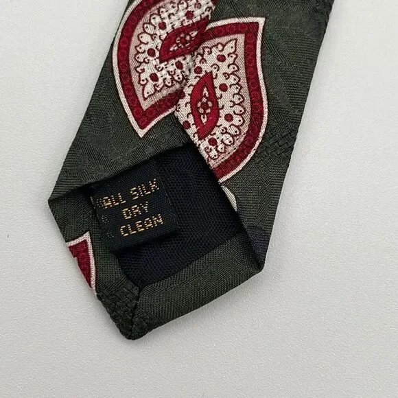 DISNEY ORIGINALS Men's Tie Mickey Mouse Silk Green Red Geometric Paisley Necktie - Picture 6 of 7